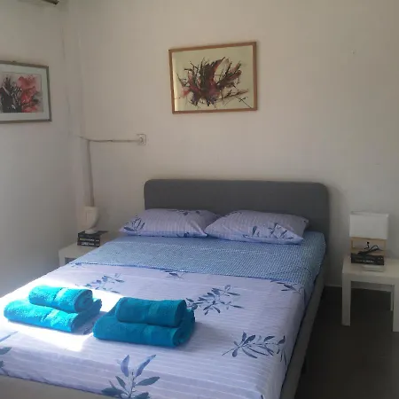 Yves Nea Kallikrateia