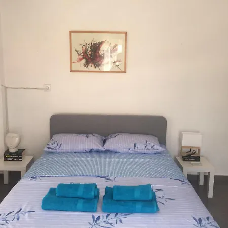 Yves * Nea Kallikrateia